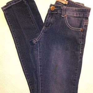 Buzz Jeans Dark Blue Wash Skinny Style Size 3/4 Juniors